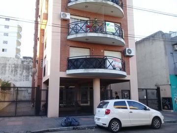 DEPARTAMENTO DE 2 AMBIENTES EN BALLESTER.