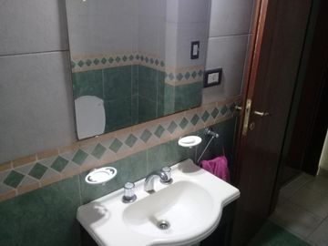 DEPARTAMENTO DE 2 AMBIENTES EN BALLESTER.