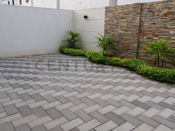 Venta Casas de Estreno, 3 Dorm en Urb. Paseo del Sol, Vía a la Costa