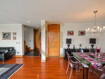 Preciosa casa n condominio San Carlos de Apoquindo