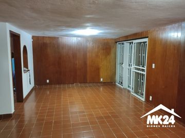SE VENDE AMPLIA  CASA EN FRACCIONAMIENTO BUGAMBILIAS $3,000,000.00
