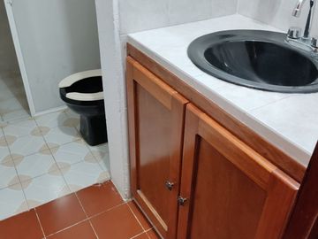 SE VENDE AMPLIA  CASA EN FRACCIONAMIENTO BUGAMBILIAS $3,000,000.00