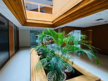 Edificio en renta en Jardines del Moral, León, Guanajuato