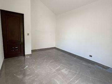 VENTA DE CASA EN LA PASTORA 3 NIVELES CON ALBERCA