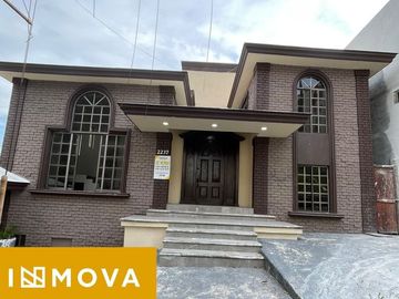 VENTA DE CASA EN LA PASTORA 3 NIVELES CON ALBERCA