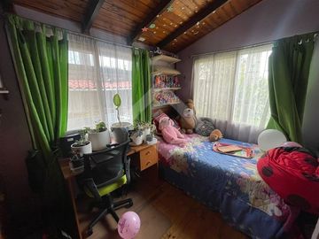 Casa en Venta en Chile con Monumento