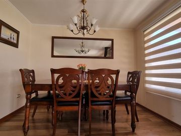 Casa en Venta en Av. Bulevares con esq. Samoré