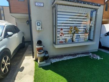 Casa en Venta en Av. Bulevares con esq. Samoré