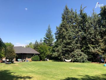 Se vende casa en parcela de agrado, Chicureo, Sector Santa