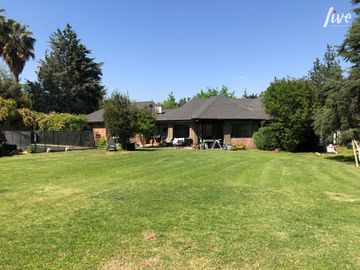Se vende casa en parcela de agrado, Chicureo, Sector Santa