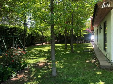 Se Vende Casa Chilena en parcela de agrado, Condominio Sant