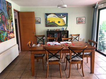 Se Vende Casa Chilena en parcela de agrado, Condominio Sant