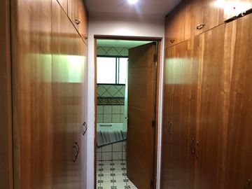 Se Vende Casa Chilena en parcela de agrado, Condominio Sant