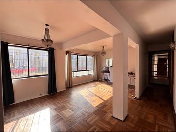 1 ° piso 3 dorm + office  V. Norte
