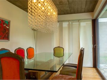 Elegante casa con moderna arquitectura..