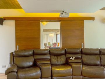 Elegante casa con moderna arquitectura..
