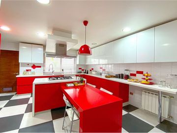 Elegante casa con moderna arquitectura..