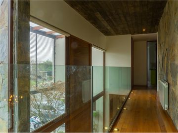 Elegante casa con moderna arquitectura..