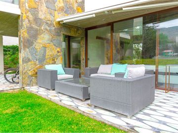 Elegante casa con moderna arquitectura..