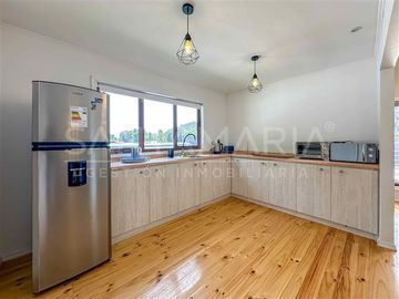 Casa en Venta en Avenida Pingueral, Tomé