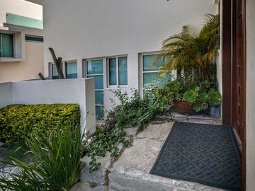 En venta Residencia en Rinconada Santa Rita