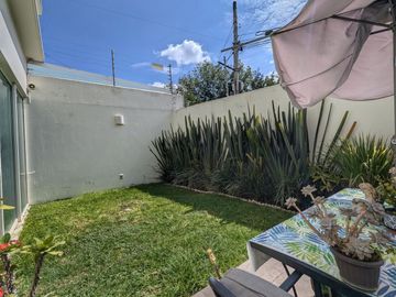 En venta Residencia en Rinconada Santa Rita