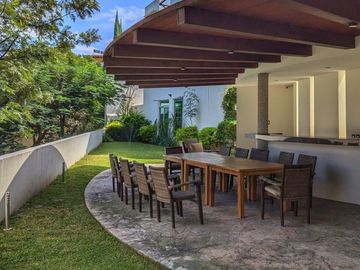 En venta Residencia en Rinconada Santa Rita