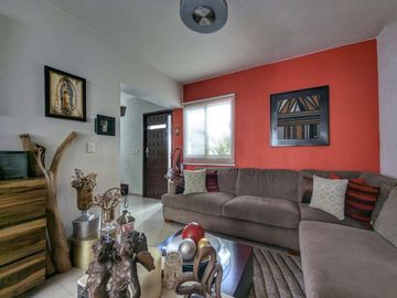 En venta Residencia en Rinconada Santa Rita