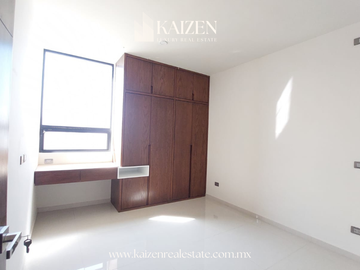 CASA EN VENTA, BOSQUES VALLARTA.