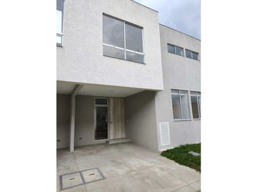 Venta casa en ciudad country VC Wasi:8197702