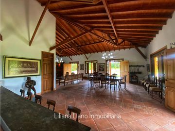 VENTA HERMOSA FINCA O FINCA HOTEL MONTENEGRO