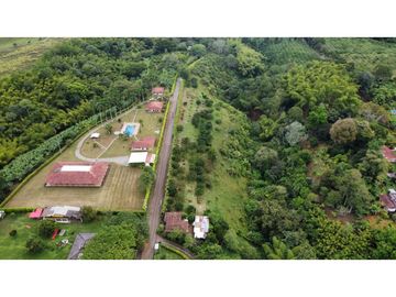 VENTA HERMOSA FINCA O FINCA HOTEL MONTENEGRO