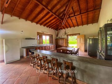 VENTA HERMOSA FINCA O FINCA HOTEL MONTENEGRO