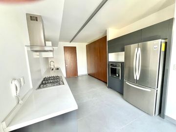 HERMOSO DEPARTAMENTO EN RENTA EN CUMBRES SANTA FE!