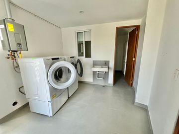 HERMOSO DEPARTAMENTO EN RENTA EN CUMBRES SANTA FE!