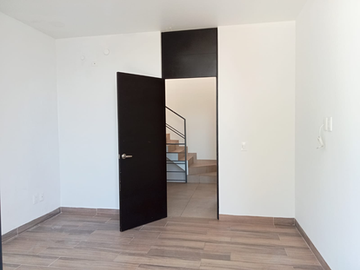 PUEDE SER DE TU FAMILIA,  CASA EN VENTA COTO ARBORETO EN TESISTÁN.