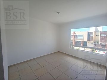 CASA EN VENTA EN PASEO ARBOLEDAS
