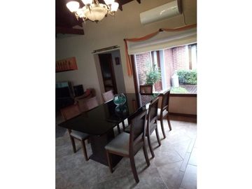 Hermosa casa en Pinamar con pileta  LIBRE 1º ENEY 1º FEB