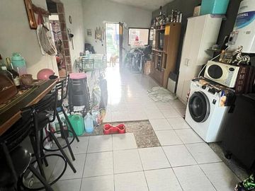 REF : 1872  2 CASAS MAS DEP CON PISINA EN VENTA EN TANTI. A DOS CUADRAS DE R 28
