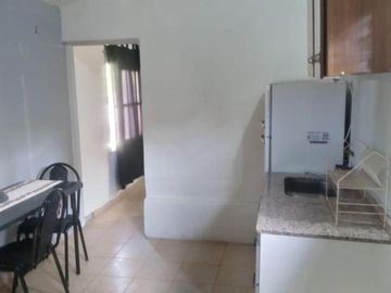 REF : 1872  2 CASAS MAS DEP CON PISINA EN VENTA EN TANTI. A DOS CUADRAS DE R 28