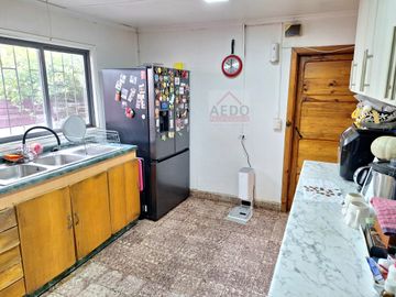 Se Vende Amplia Casa, calle La Concepción, comuna Quillota