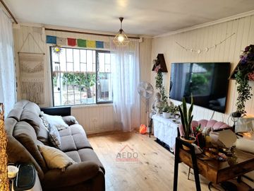 Se Vende Amplia Casa, calle La Concepción, comuna Quillota