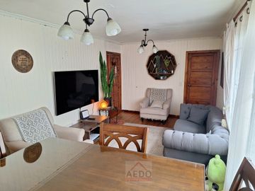Se Vende Amplia Casa, calle La Concepción, comuna Quillota