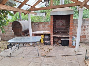 Se Vende Amplia Casa, calle La Concepción, comuna Quillota