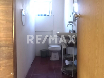 Bonita casa en venta, en Candiles - (3)