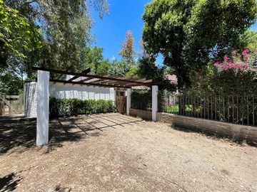 Casa en Venta en Condominio Las Brisas de Chicureo, Colina