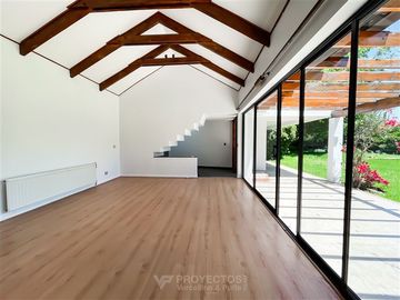 Casa en Venta en Condominio Las Brisas de Chicureo, Colina