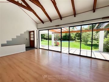 Casa en Venta en Condominio Las Brisas de Chicureo, Colina