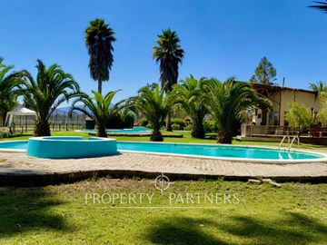 Hermosa Casa de Campo en Parcela de 10.050 M/2