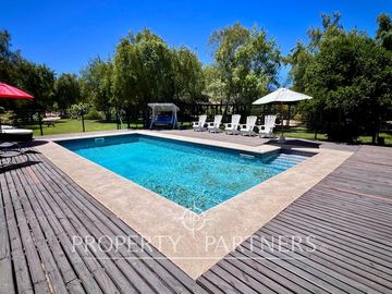 Hermosa Casa de Campo en Parcela de 10.050 M/2